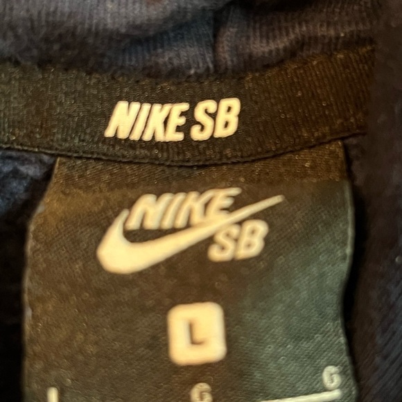 Nike SB Triangle GFX Hoodie Sz L Pullover Mens Navy Blue Red - Picture 4 of 9